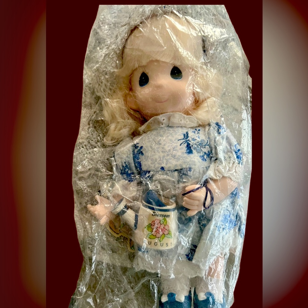 Precious Moments Garden of Friends August #143/New